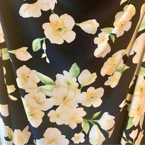 Ralph Lauren Navy Sleeveless Cowl Neck Yellow Floral Dress, size 2 - Picture 6 of 13